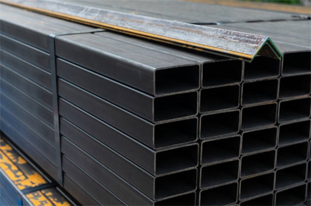 永春<font style='color:red'>无缝方管</font>焊道要求厚度